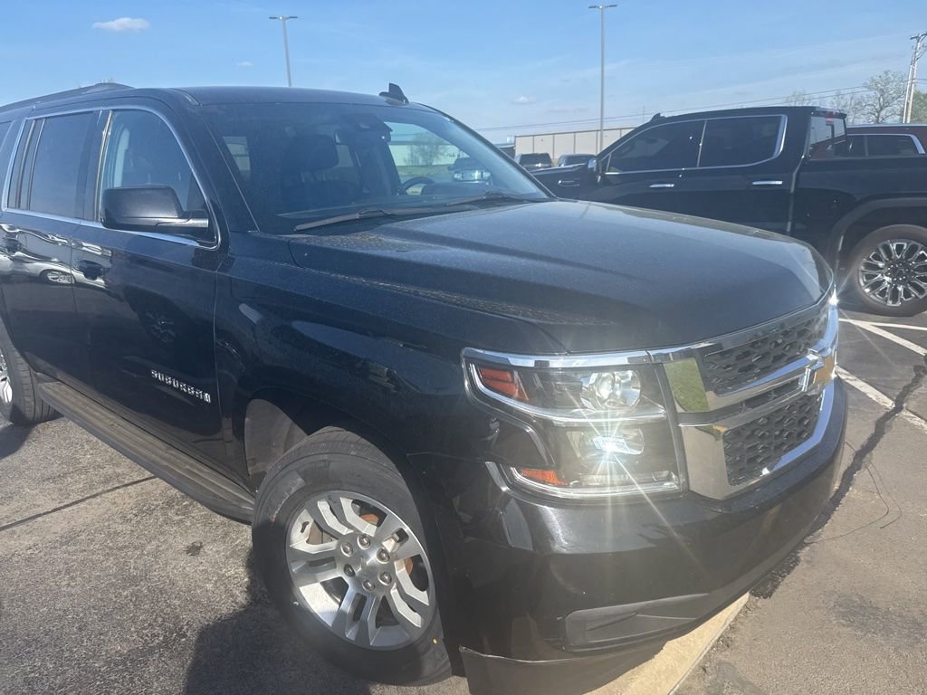 Used 2019 Chevrolet Suburban LT RWD image 4