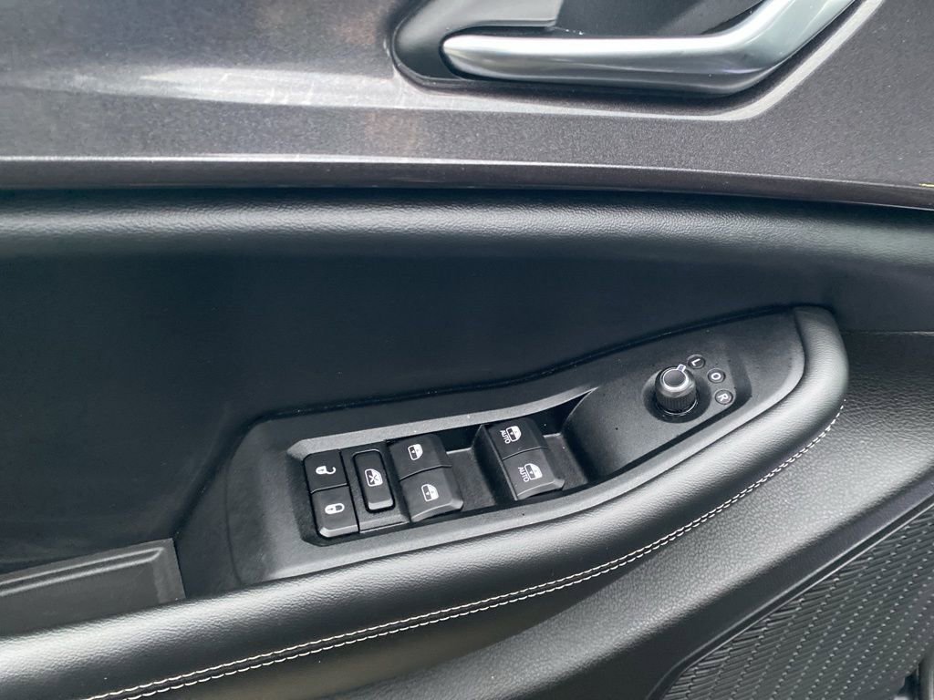 Used 2023 Jeep Grand Cherokee Altitude image 17