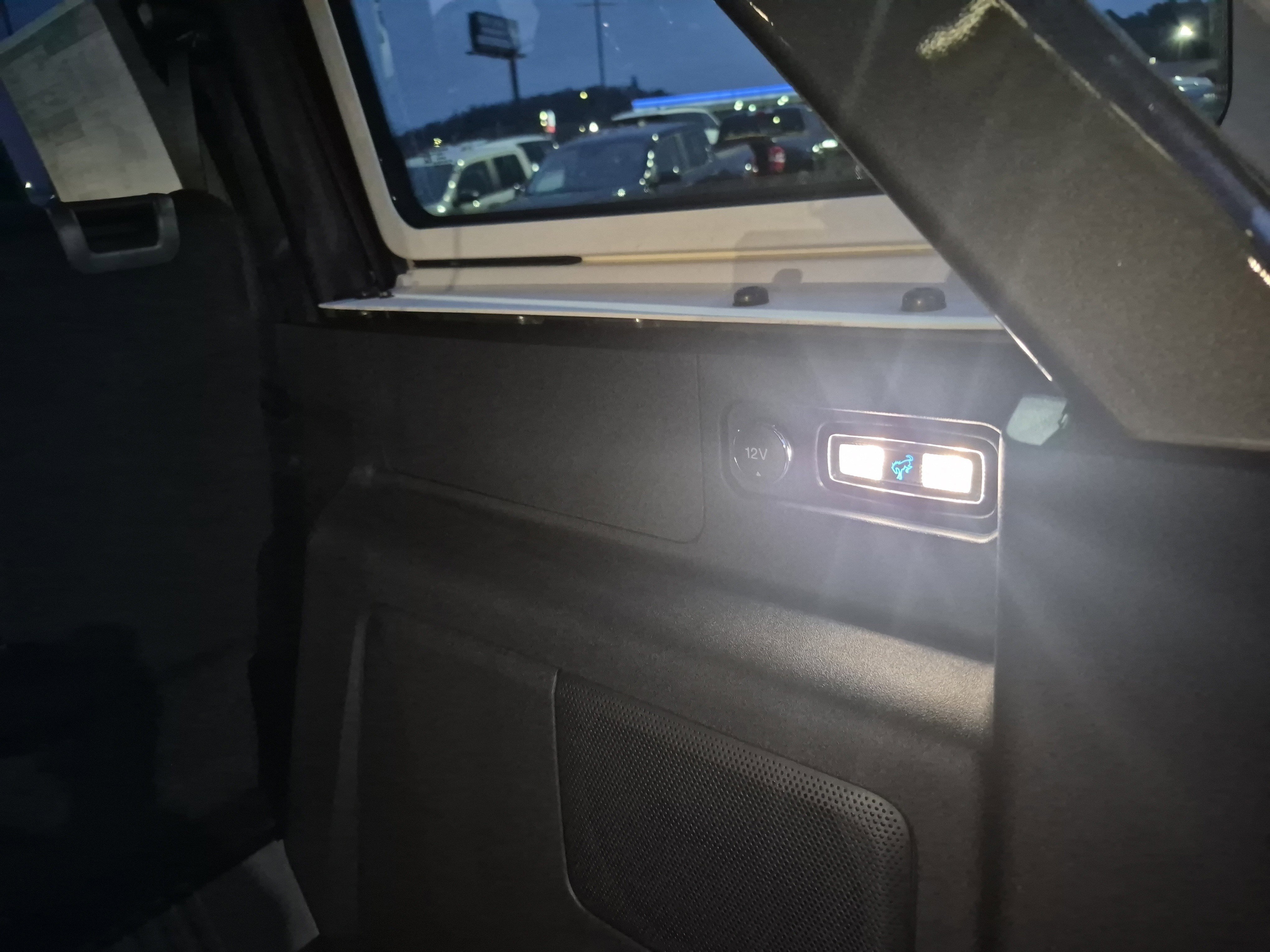 New 2025 Ford Bronco Heritage Edition image 16