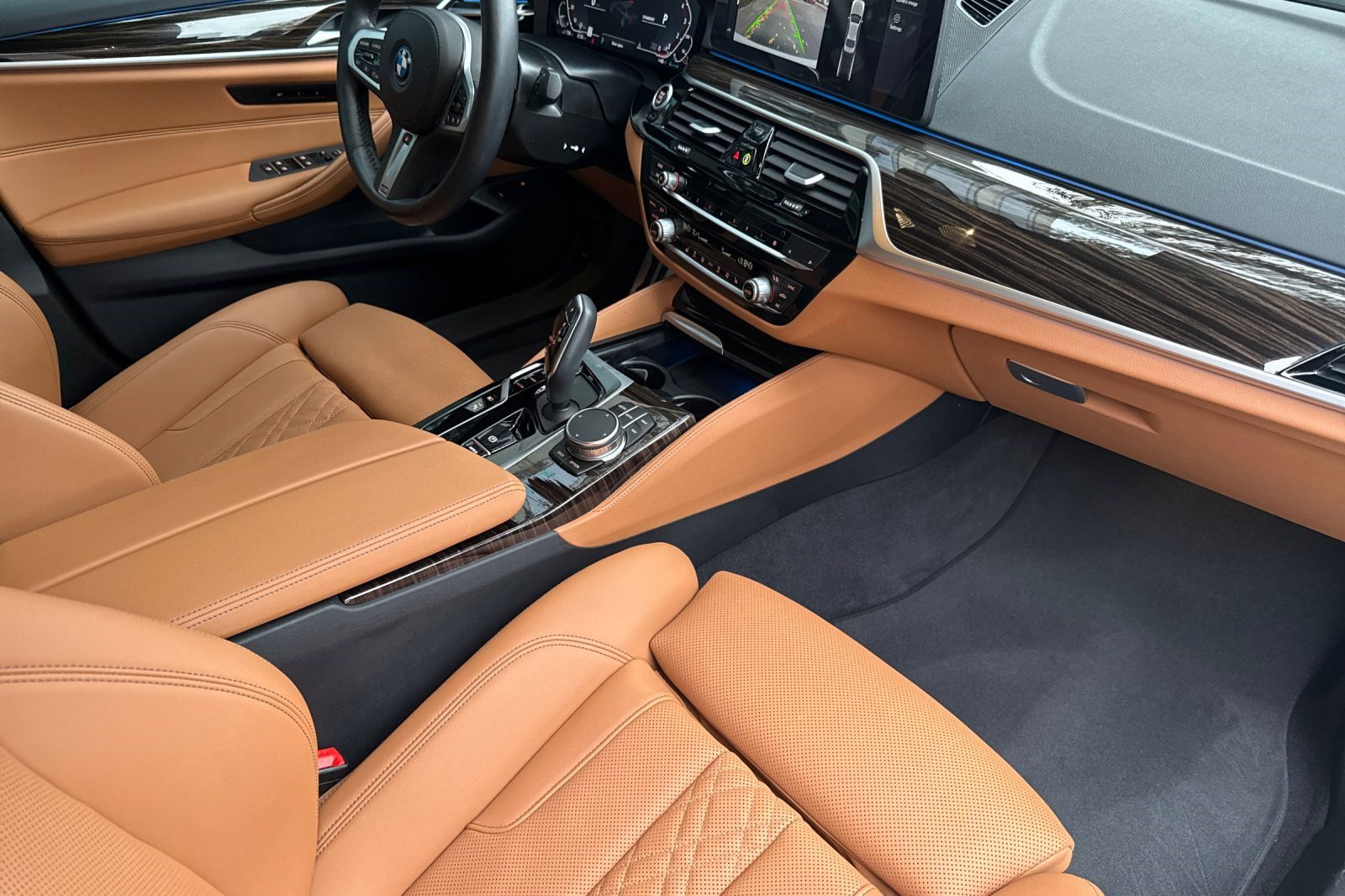 Certified 2023 BMW 530e xDrive w/ M Sport Package image 19