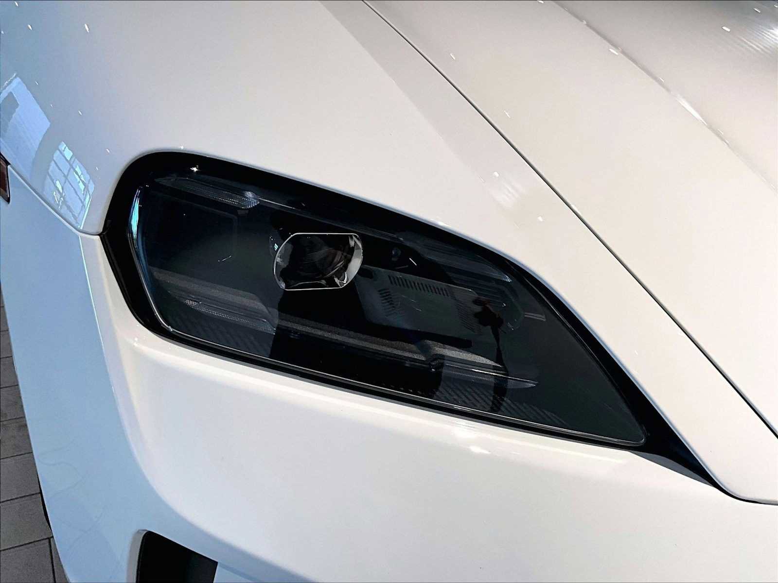 Used 2025 Porsche Taycan image 15