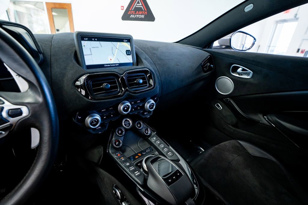 Used 2020 Aston Martin V8 Vantage Coupe image 43