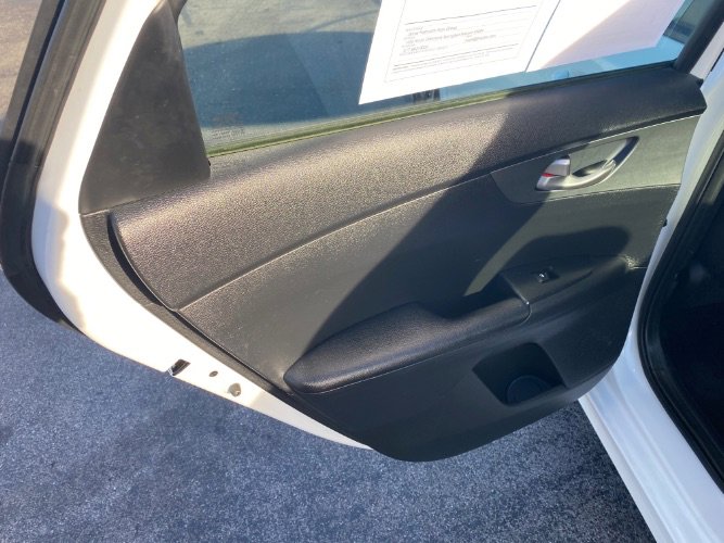 Used 2021 Kia Forte LXS image 10