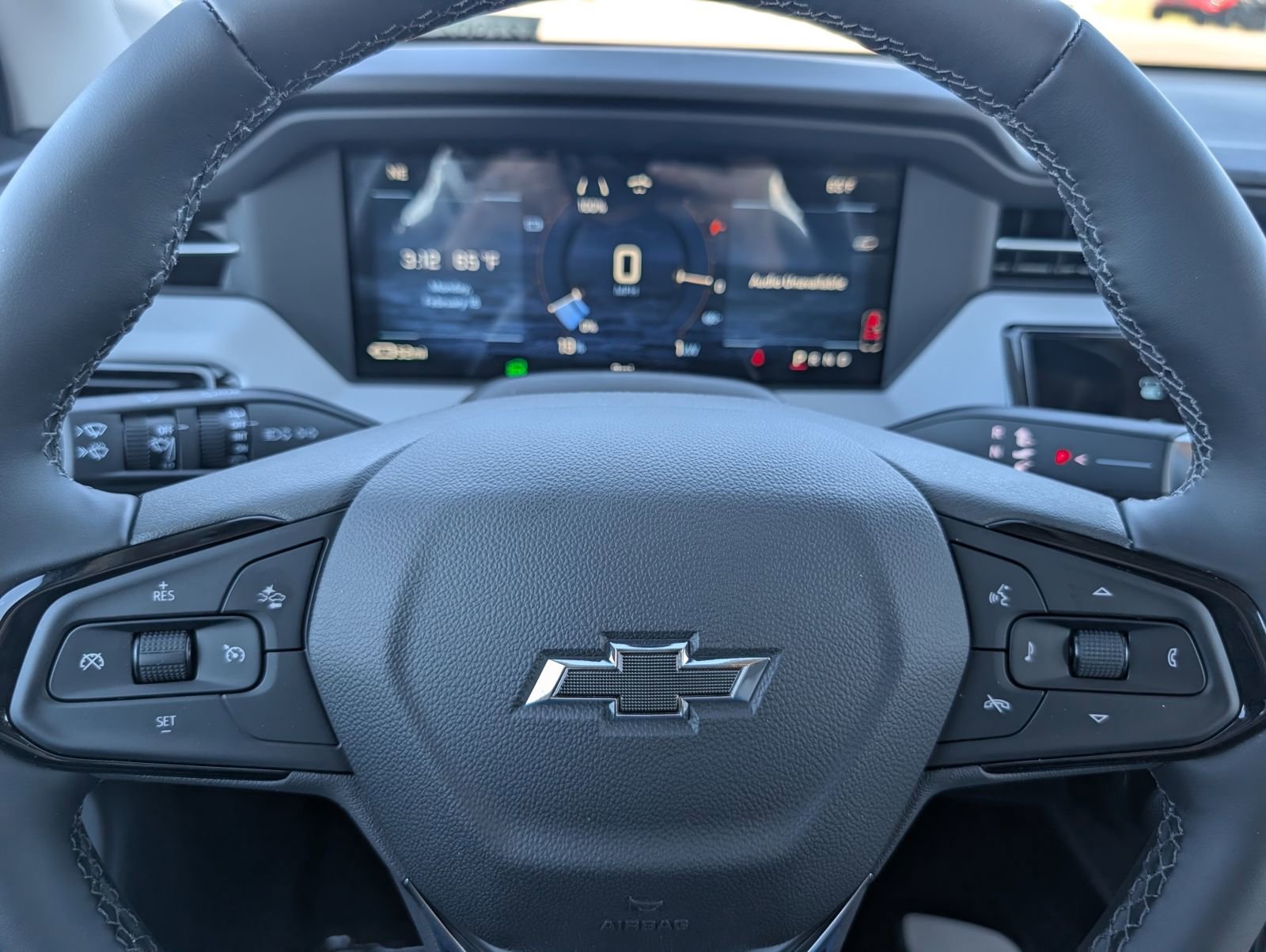 New 2027 Chevrolet Bolt LT w/ Comfort Package image 14