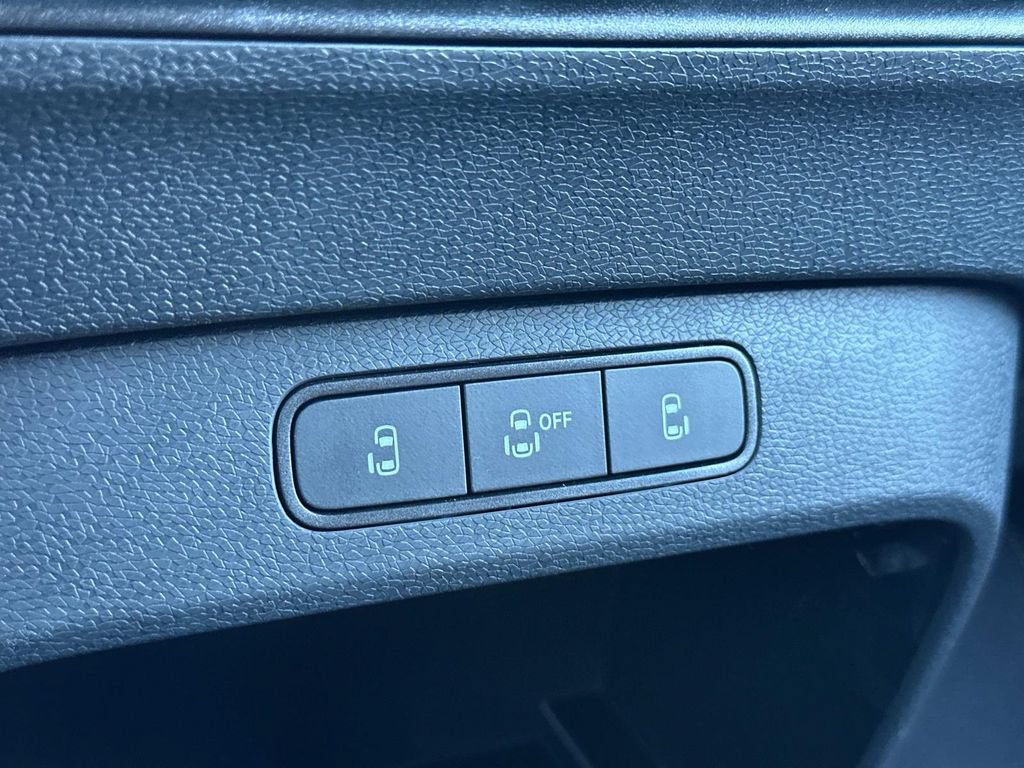 New 2025 Volkswagen ID. Buzz Pro S RWD image 7