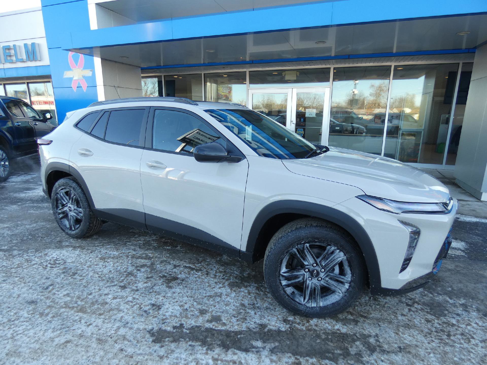 New 2026 Chevrolet Trax ACTIV w/ Sunroof Package