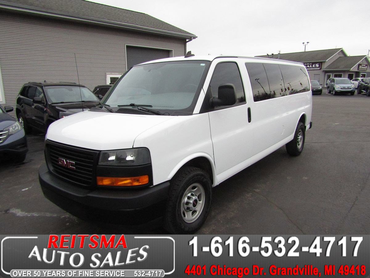 Used 2023 GMC Savana 3500 LS image 1