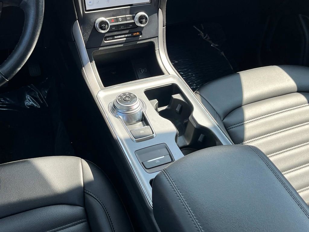 Used 2022 Ford Edge SEL w/ Convenience Package image 14