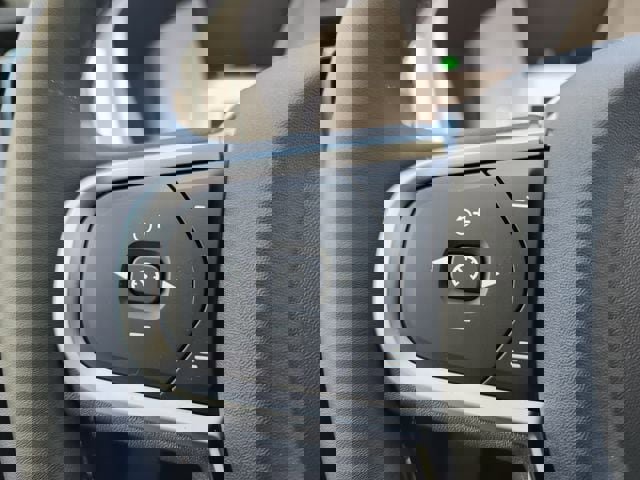 New 2025 Volvo XC60 B5 Core w/ Climate Package image 18