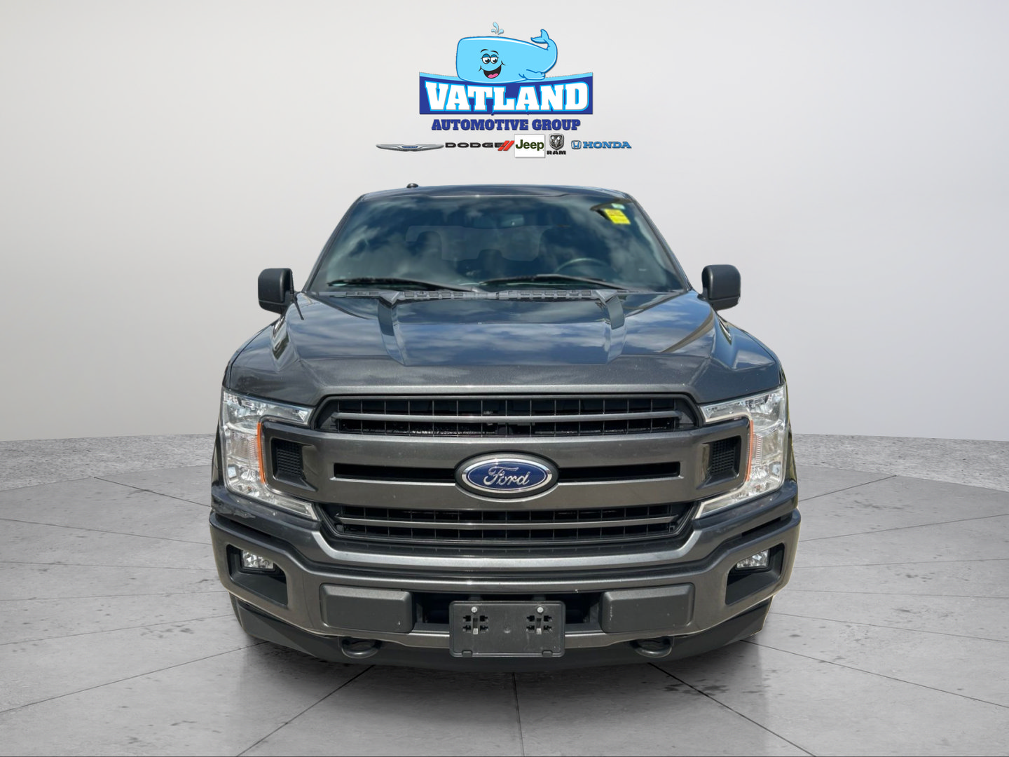 Used 2018 Ford F150 XLT w/ Equipment Group 302A Luxury AWD/4WD image 8