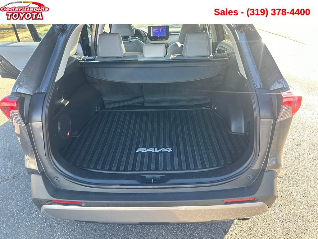 Used 2023 Toyota RAV4 Limited image 26