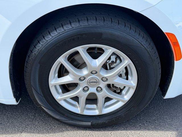 Used 2023 Chrysler Voyager LX FWD image 10