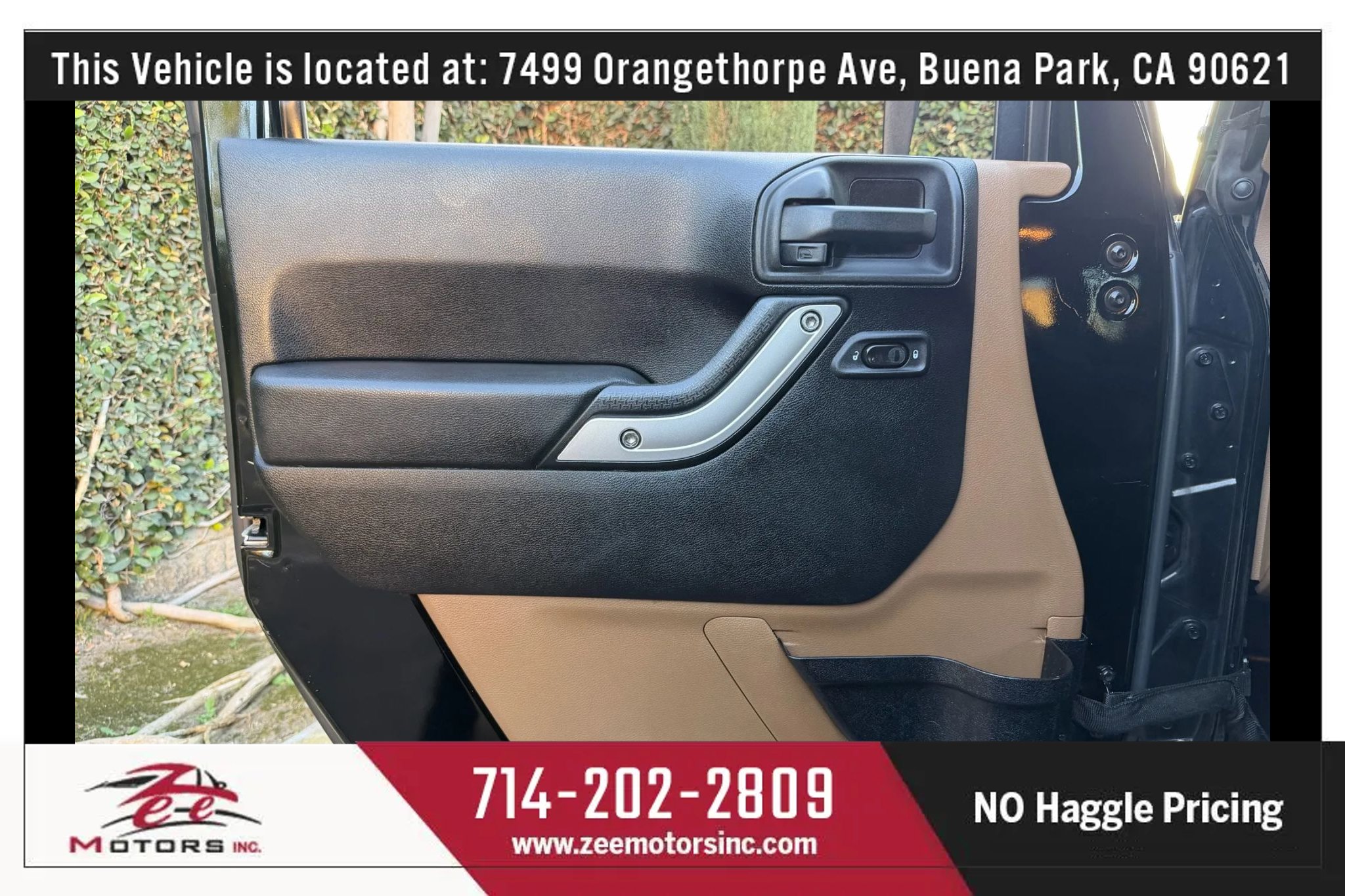 Used 2013 Jeep Wrangler Unlimited Sahara w/ Connectivity Group image 39