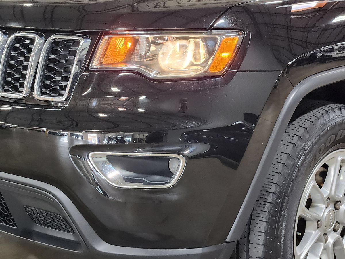 Used 2019 Jeep Grand Cherokee Laredo RWD image 13