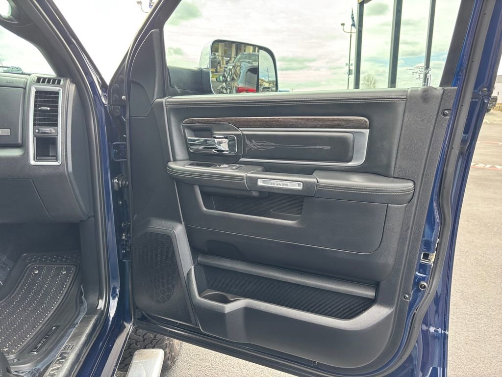 Used 2017 RAM 3500 Laramie Longhorn AWD/4WD image 26
