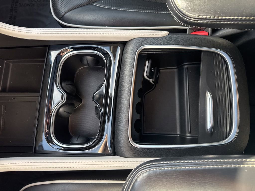 Used 2022 Chrysler Pacifica Limited w/ Uconnect Theater Family Group image 43