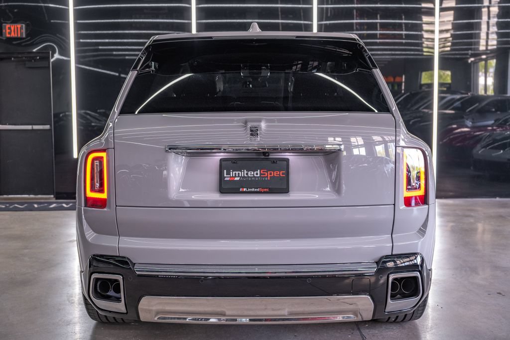 Used 2026 Rolls-Royce Cullinan AWD/4WD image 10