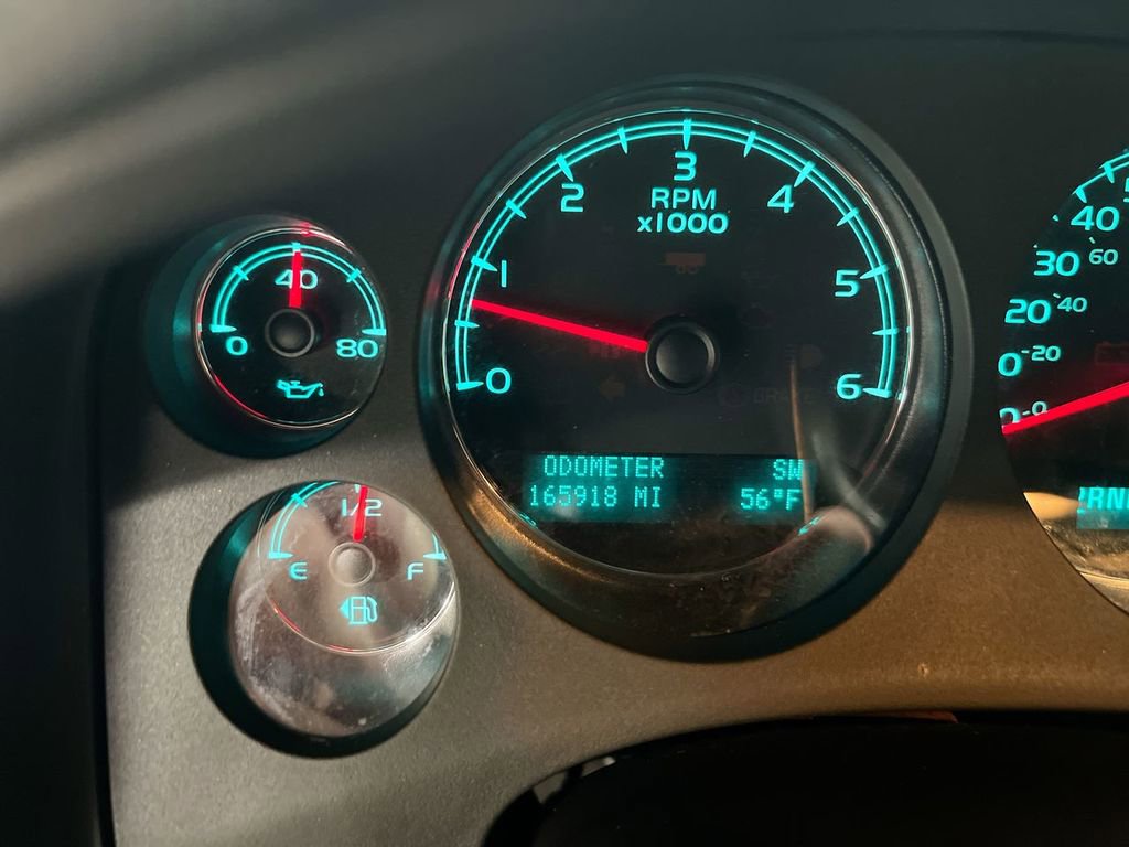 Used 2014 Chevrolet Suburban LT image 13