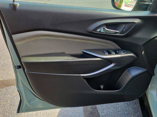 Used 2025 Chevrolet Trax ACTIV w/ Driver Confidence Package FWD image 15