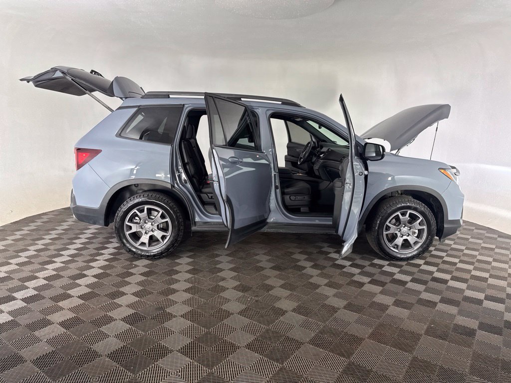 Used 2024 Honda Passport TrailSport image 21