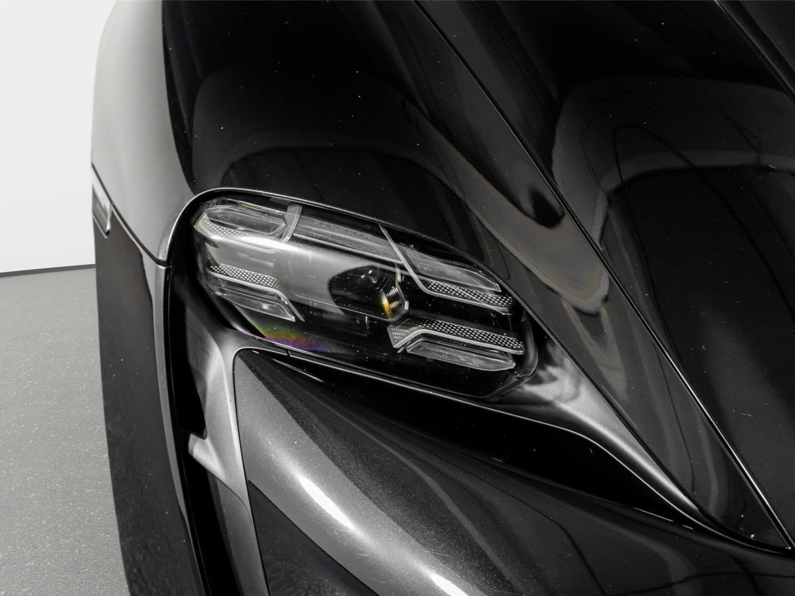 Used 2020 Porsche Taycan Turbo S w/ Premium Package image 16