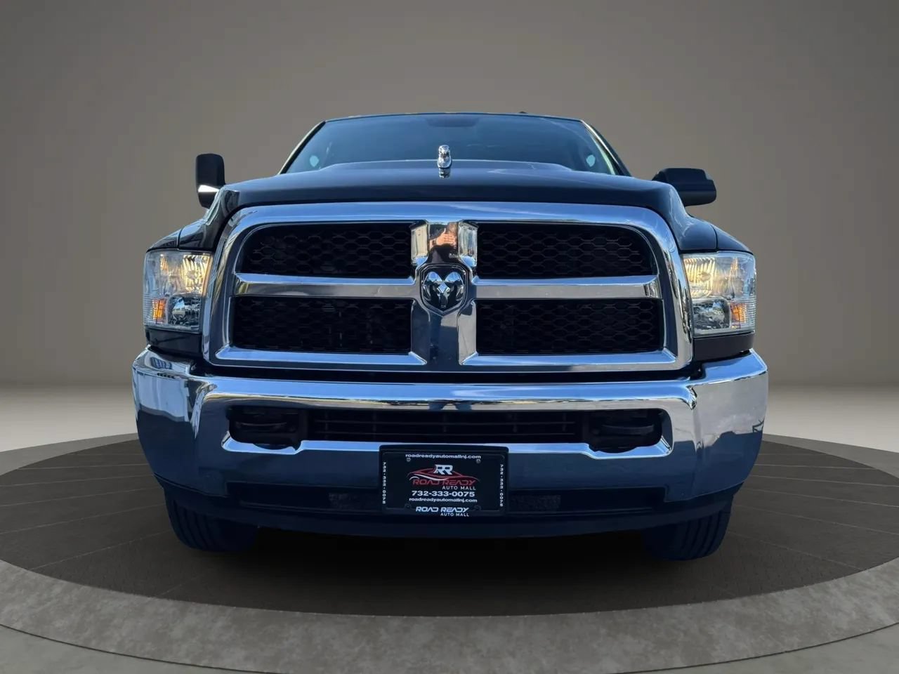 Used 2018 RAM 3500 Tradesman w/ Chrome Appearance Group AWD/4WD image 5