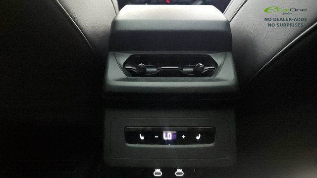 Used 2025 Audi A6 e-tron Premium Plus w/ Premium Plus RWD image 54