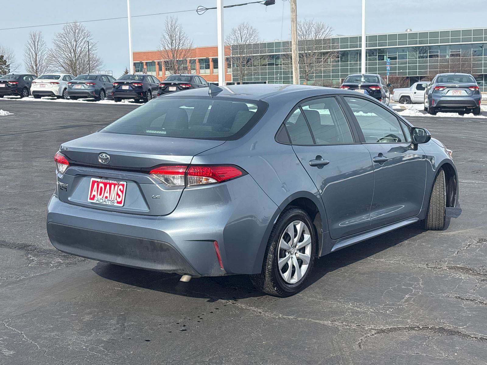 Used 2023 Toyota Corolla LE FWD image 9