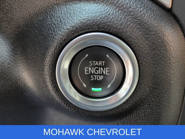 Certified 2022 Chevrolet Silverado 1500 Custom AWD/4WD image 17