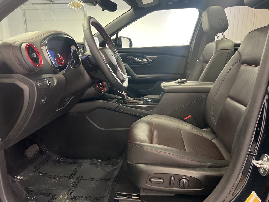 Certified 2023 Chevrolet Blazer RS w/ Driver Confidence II Package image 8