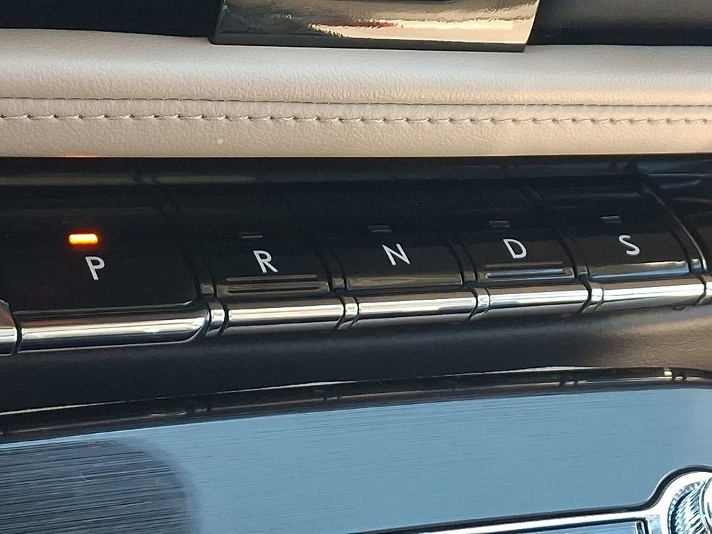 Used 2023 Lincoln Nautilus Reserve w/ Equipment Group 201A image 15