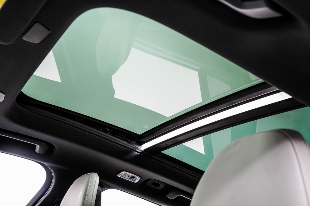 Used 2021 Volvo XC90 T6 R-Design w/ Advanced Package image 42