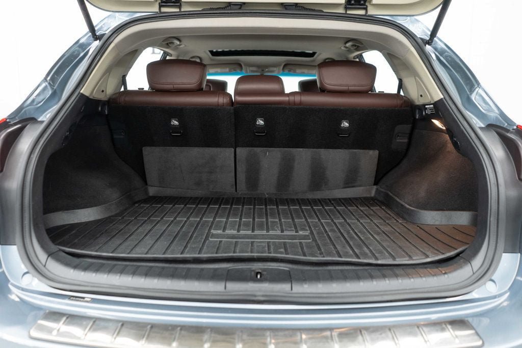 Used 2017 INFINITI QX50 2WD w/ Deluxe Touring Package image 28