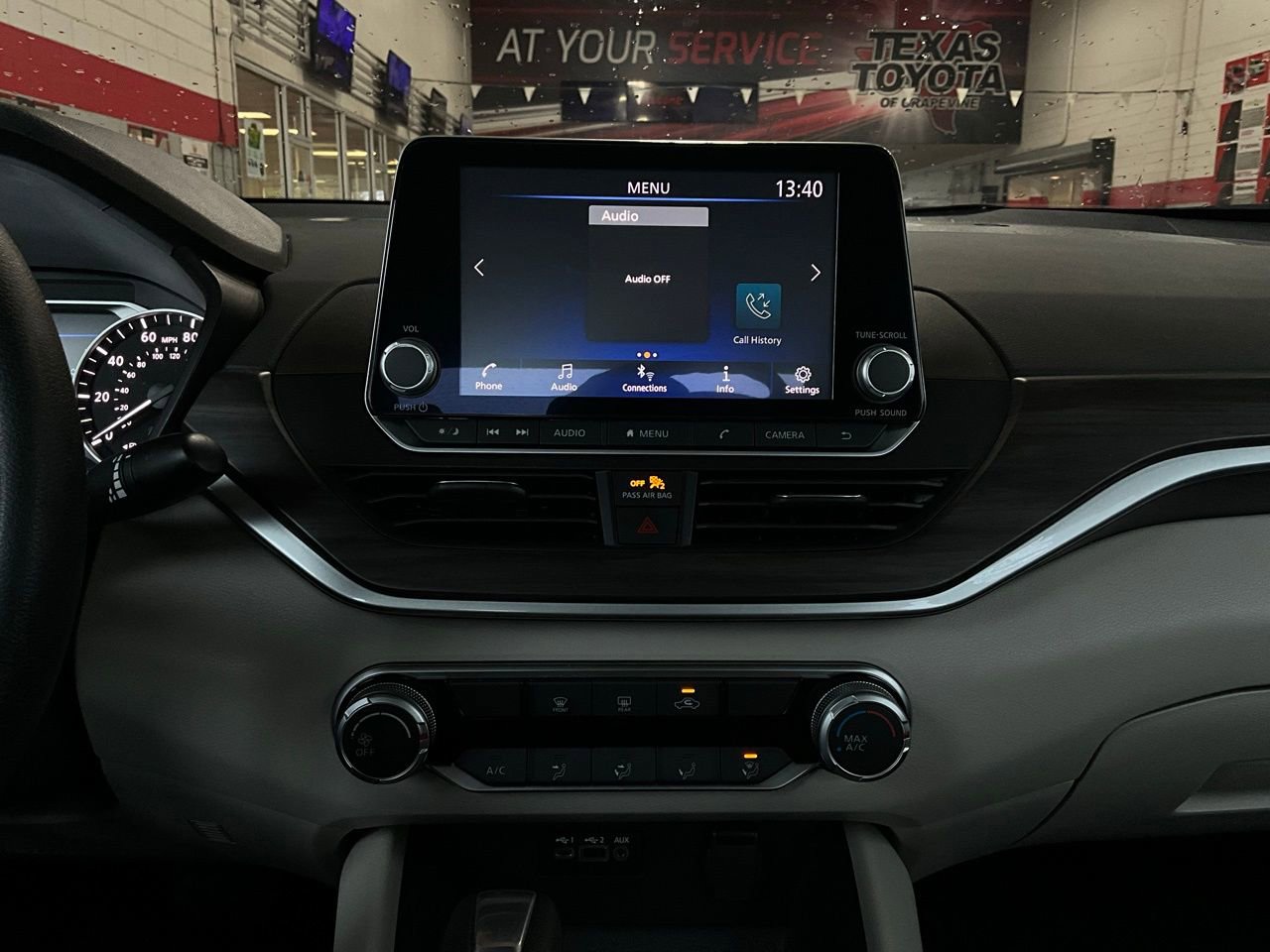 Used 2025 Nissan Altima 2.5 SV image 27