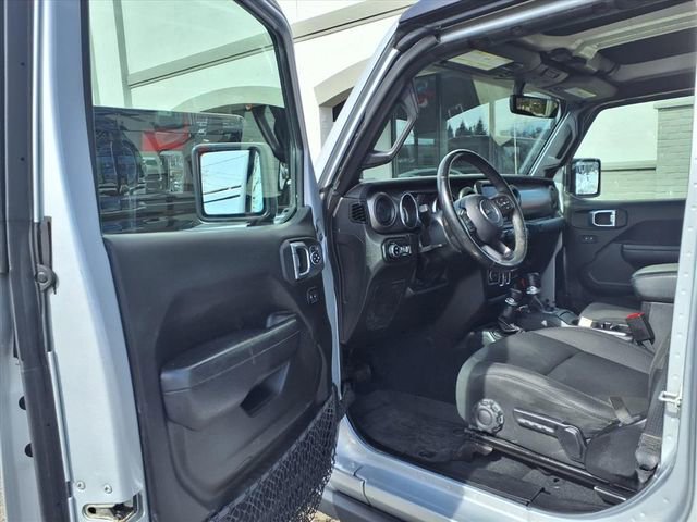 Used 2022 Jeep Gladiator Willys image 15