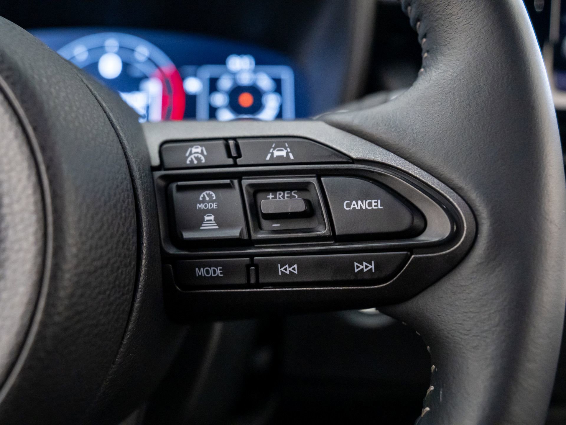 Used 2025 Toyota Corolla Premium w/ Styling Package (TMS) image 29