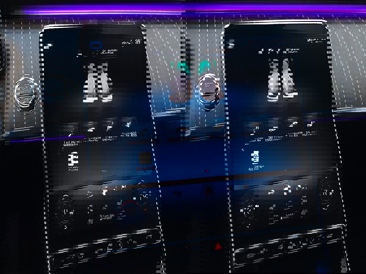 Used 2021 Mercedes-Benz S 580 4MATIC Sedan w/ Warmth & Comfort Package image 81