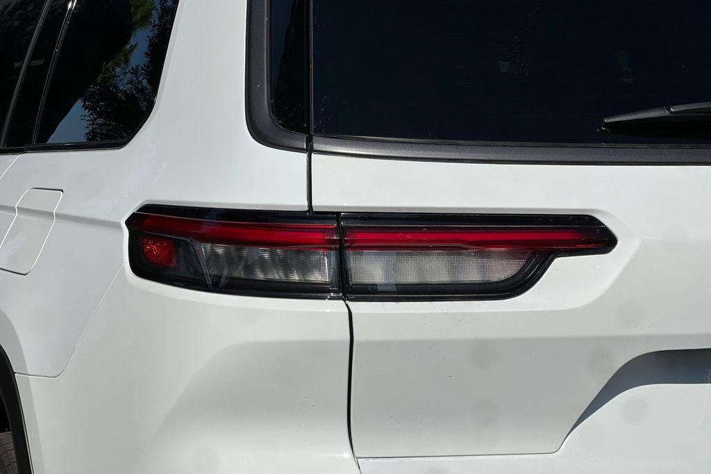 New 2026 Jeep Grand Cherokee L 4WD image 27