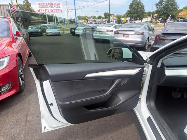 Used 2023 Tesla Model 3 Standard Range RWD image 17