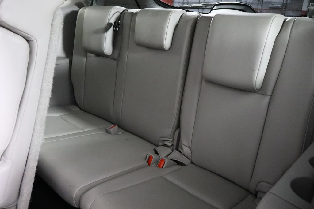 Used 2019 Toyota Highlander XLE AWD/4WD image 18
