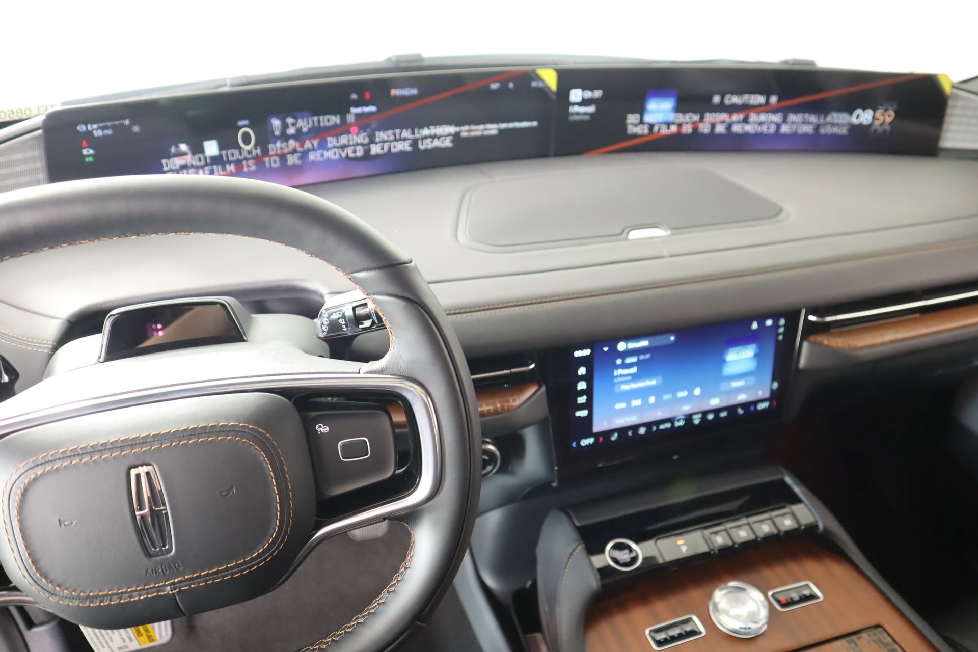 New 2026 Lincoln Navigator L Black Label AWD/4WD image 4