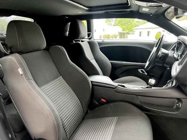 Used 2021 Dodge Challenger R/T w/ Blacktop Package image 23