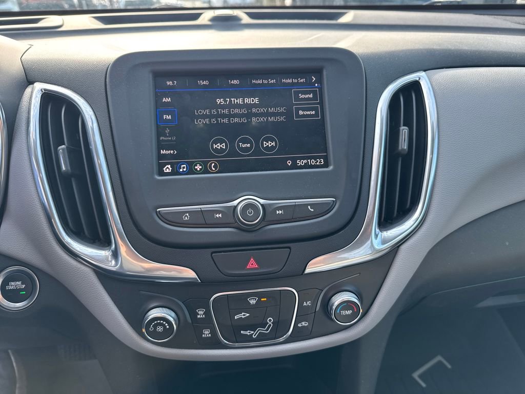 Used 2021 Chevrolet Equinox LS w/ LS Convenience Package image 24