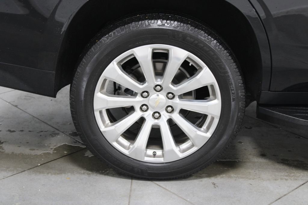 Used 2021 Chevrolet Tahoe Premier w/ Premium Package AWD/4WD image 13