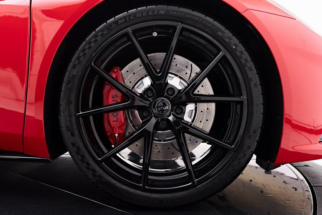 Used 2025 Lotus Emira RWD image 37