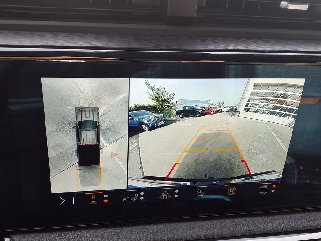 Certified 2024 GMC Sierra 3500 AT4 w/ AT4 Premium Plus Package AWD/4WD image 4