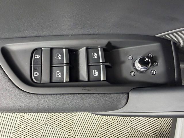 Used 2025 Audi Q5 2.0T Premium Plus w/ Premium Plus Package image 19