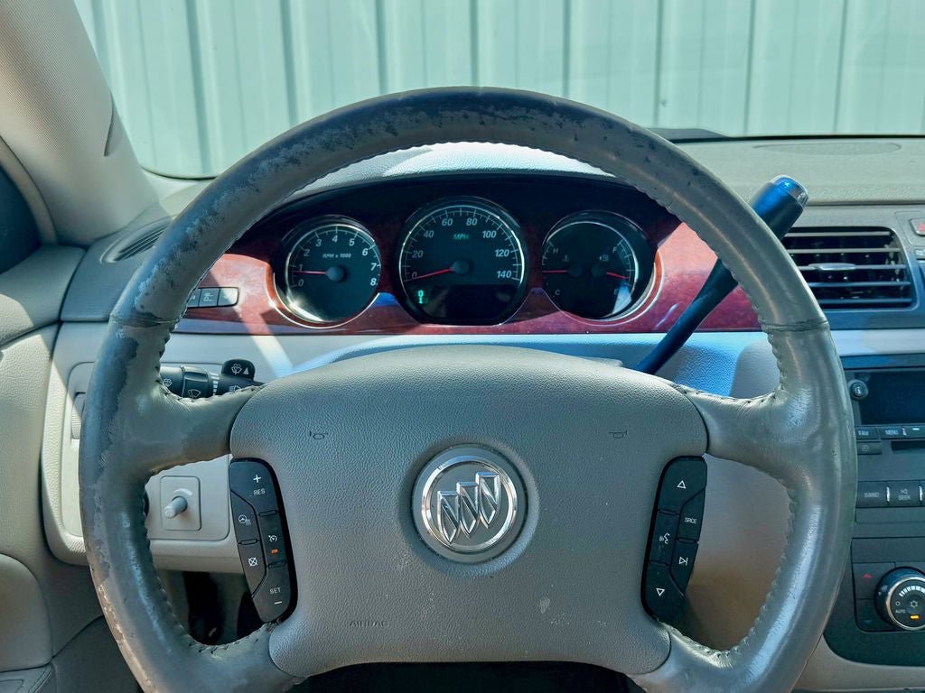 Used 2007 Buick Lucerne CXL w/ Luxury Package FWD image 18