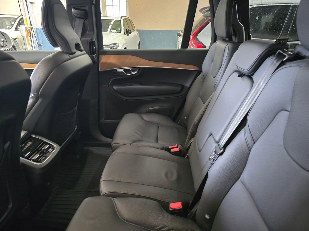 Certified 2025 Volvo XC90 B6 Core w/ Climate Package image 16