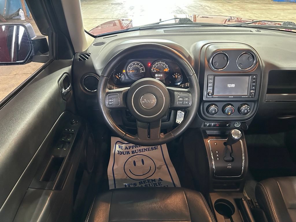 Used 2016 Jeep Patriot High Altitude AWD/4WD image 25